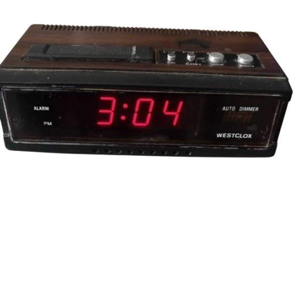 Westclox Model 22636 Digital Clock Radio *Read*